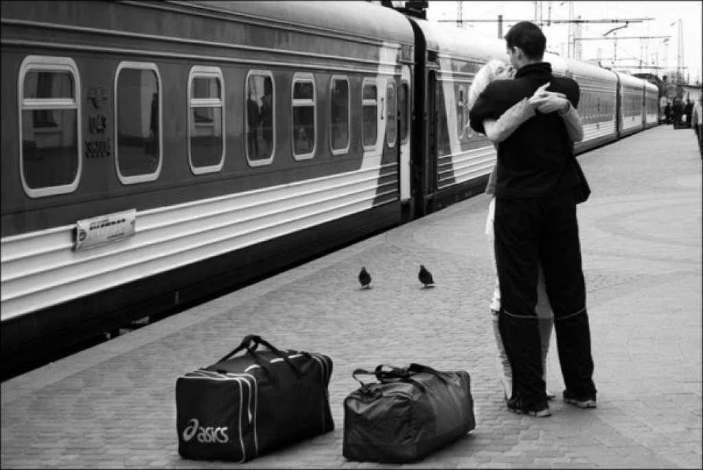К чему снится вокзал 🚉 - топ-35 толкований ❗ по сонникам: что значит во сне видеть много людей или стоять на перроне и ждать поезд на железнодорожной станции