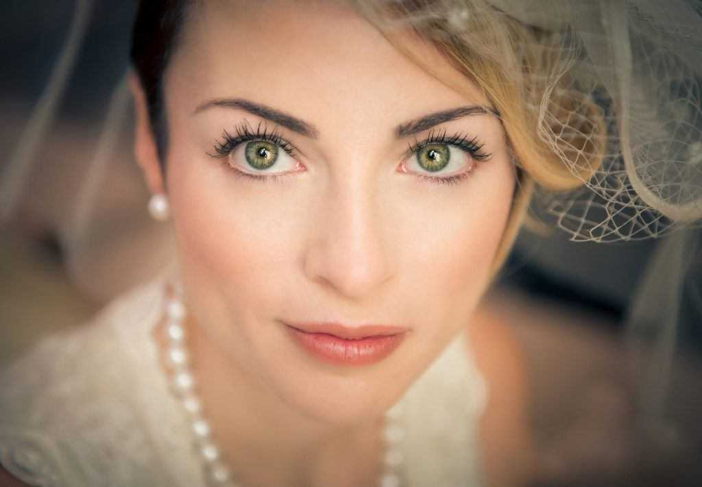 Свадебный макияж для зеленых глаз: смоки айс, в коричневых тонах, со стрелками и красными губами Модный свадебный макияж для зеленых глаз: фото и идеи 2020-2021