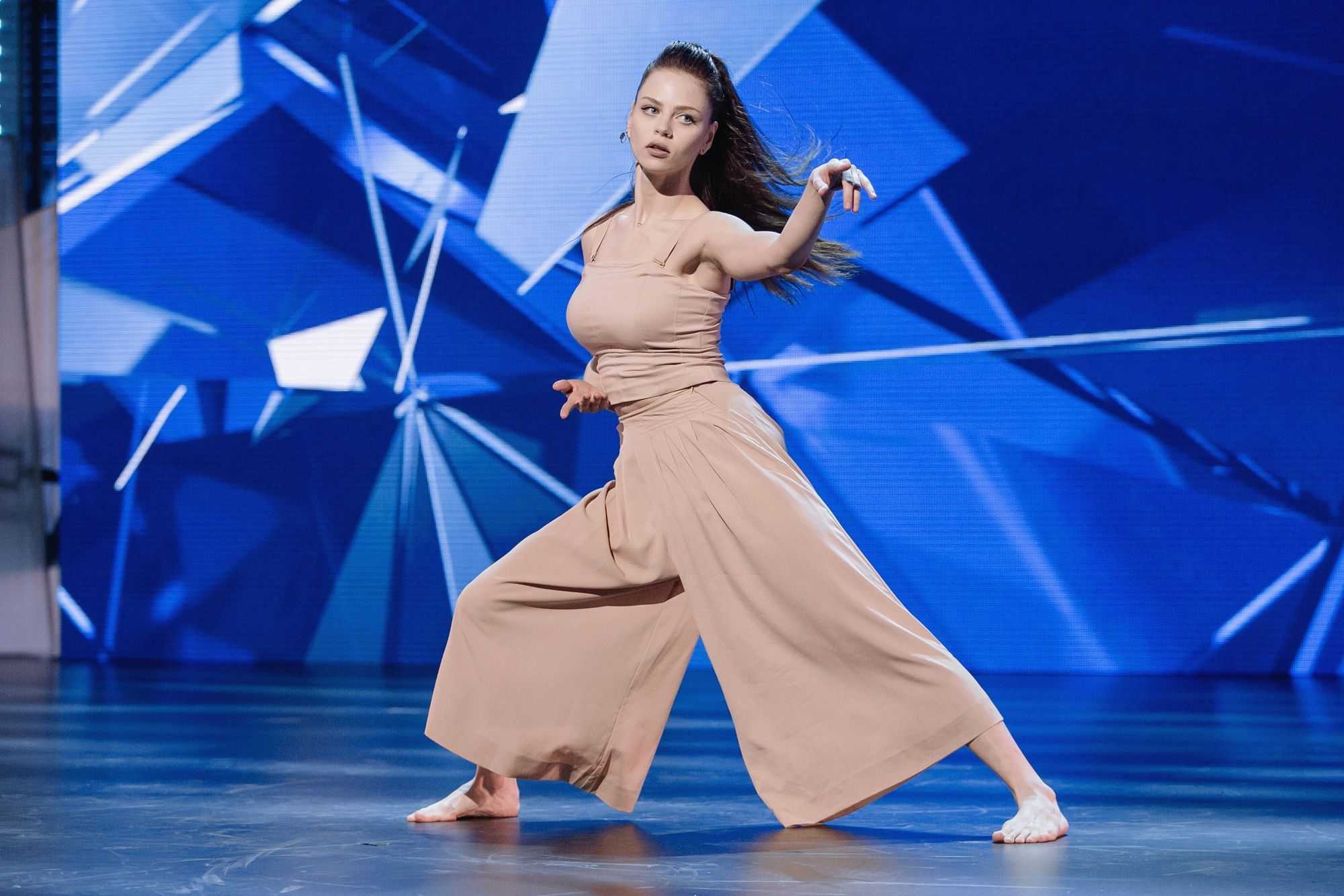 Шоу «танцы на ТНТ» Ксения Воробьева