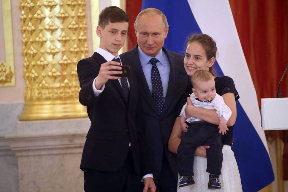 Алина кабаева и ее дети и муж (фото 2018)