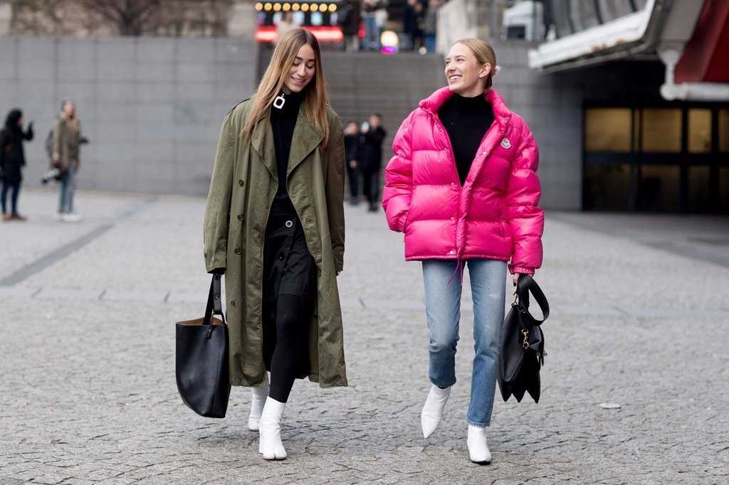 Какую сумку носить с пуховиком в феврале 2021, чтобы выглядеть классно: берем уроки стиля у модных блогеров