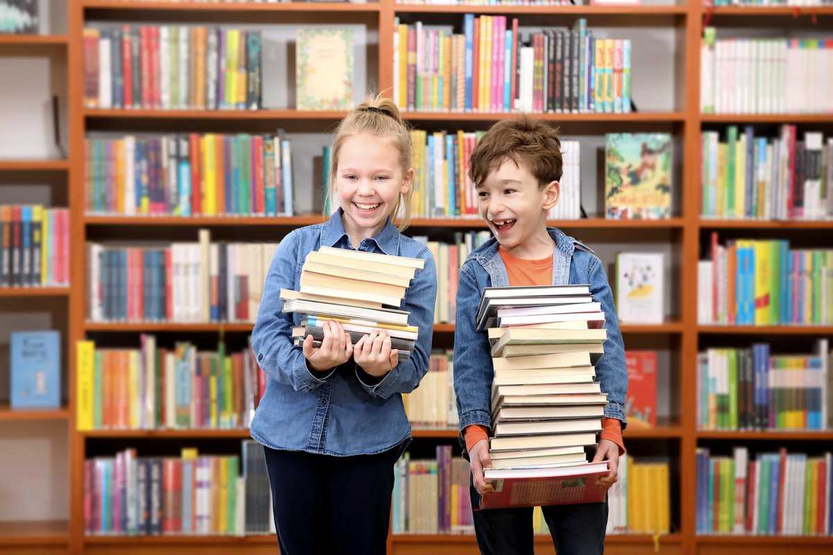 Читаем в каникулы: 10 книг для детей разного возраста | правмир